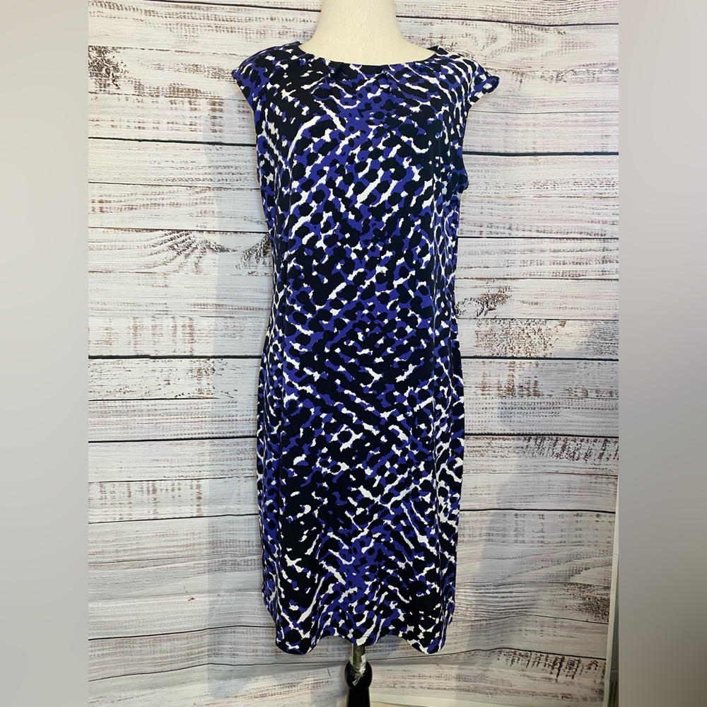 Woman’s blue black multi colored pencil dress